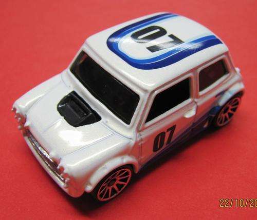 MINT CONDITION MORRIS MINI BY HOTWHEELS.