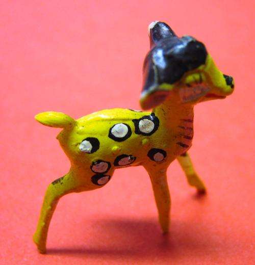 VERY SCARCE VINTAGE PLASTIC "BAMBI" DISNEYKINS FIGURE