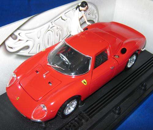 MINT AND BOXED 1:18 SCALE FERRARI 250 LM BY HOTWHEELS (NOT CORGI OR DINKY)