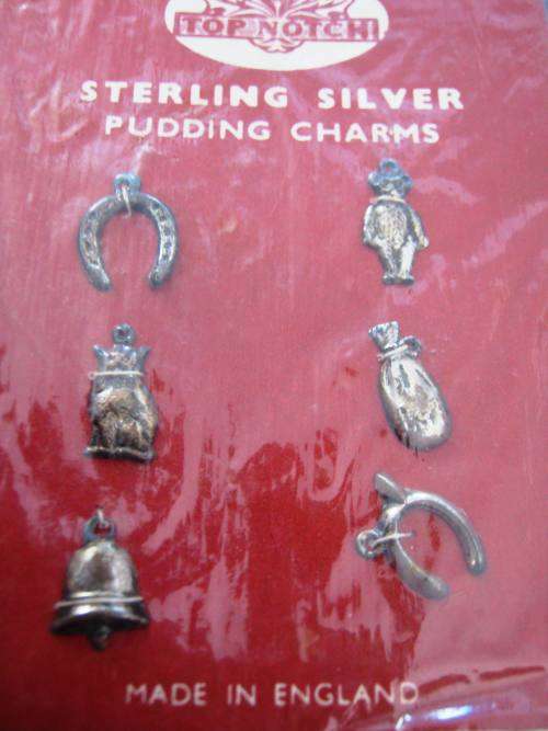 RARE VINTAGE "TOP NOTCH" STERLING SILVER "PUDDING CHARMS" FROM THE FIFTIES. MADE IN ENGLAND.