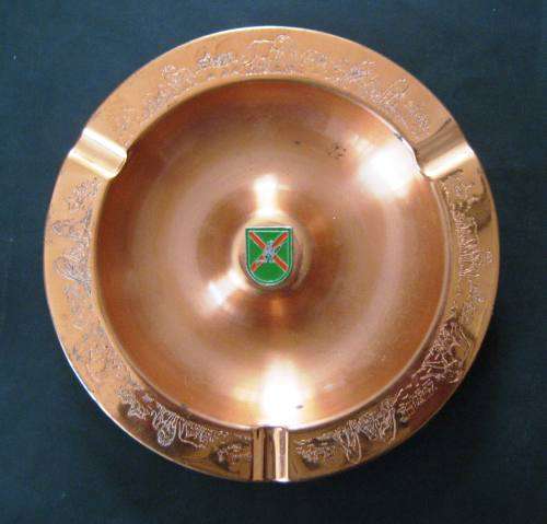 VERY LARGE RED COPPER SOUTH-AFRICAN "COMMANDO" ASHTRAY IN EXCELLENT CONDITION