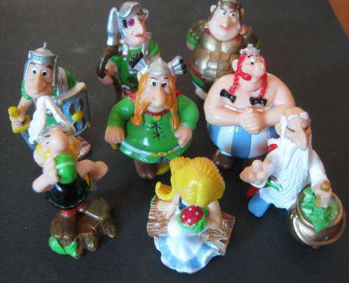 LOT OF EIGHT DIFFERENT "ASTERIX AND OBELIX" CHARACTERS FROM KINDERJOY TOYS