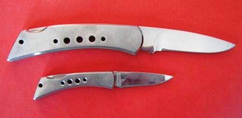 SET OF TWO SCARCE QUALITY "BASIC TOOLS" LOCKBLADE 440 STAINLESS STEEL KNIVES FROM JAPAN.