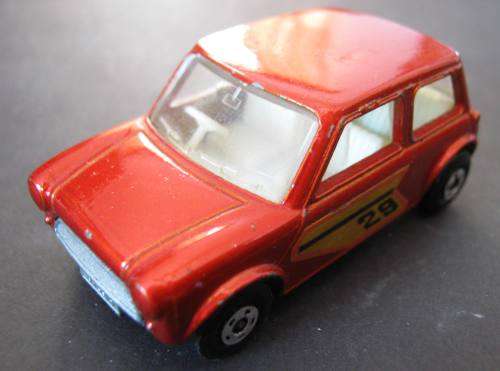 NEAR MINT EARLY "SUPERFAST SERIES 29" RACING MINI BY MATCHBOX LESNEY OF ENGLAND.