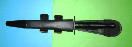 AUTHENTIC WW 2 COMMANDO "FAIRBAIRN SYKES" DAGGER WITH LEATHER SCABBARD. MADE IN SHEFFIELD, ENGLAND.