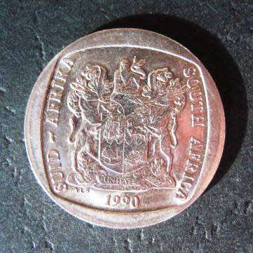 R2 COIN FROM 1990. COIN IN VERY FINE CONDITION. POSTAGE ONLY  R40.