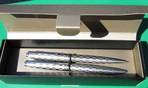 USED STAINLESS STEEL GENUINE "PARKER" BALLPOINT PEN AND PENCIL SET IN BOX. 100% WORKING.