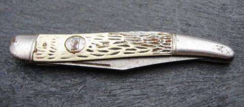 VERY OLD "IMPERIAL" MEDIUM POCKET KNIFE FROM THE USA. WELL USED.