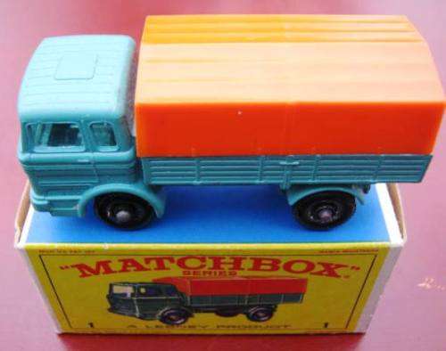 MINT BOXED MATCHBOX LESNEY NO 1E  "MERCEDES BENZ LORRY" IN MINT GREEN. NOT CORGI OR DINKY.
