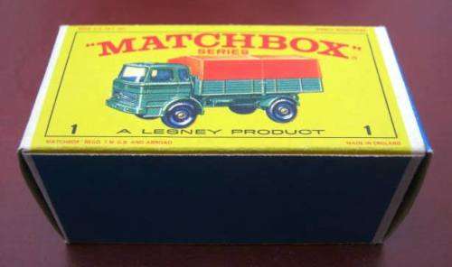 MINT BOXED MATCHBOX LESNEY NO 1E  "MERCEDES BENZ LORRY" IN MINT GREEN. NOT CORGI OR DINKY.