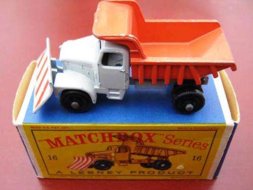 NEAR MINT BOXED MATCHBOX LESNEY NO 16C SCAMMEL "SNOW PLOW" IN GRAY BODY. NOT CORGI OR DINKY.