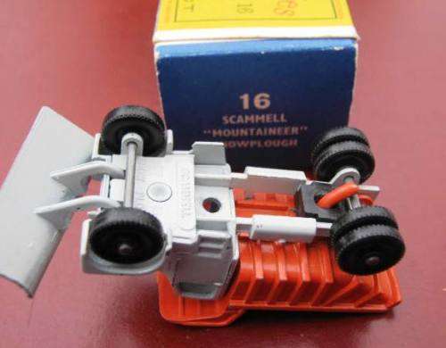 NEAR MINT BOXED MATCHBOX LESNEY NO 16C SCAMMEL "SNOW PLOW" IN GRAY BODY. NOT CORGI OR DINKY.
