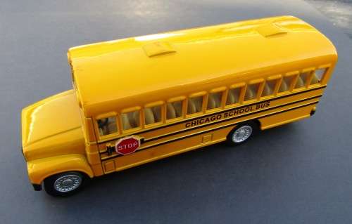 MINT YELLOW CHICAGO SINGLE DECK SCHOOL BUS BY KINJOY. NOT CORGI. NOT DINKY
