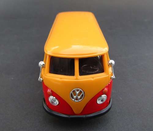 MINT VOLKSWAGEN "COCA-COLA" COMBI DELIVERY VAN BY NEWRAY. LIKE CORGI AND DINKY.
