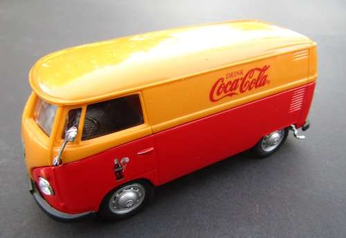 MINT VOLKSWAGEN "COCA-COLA" COMBI DELIVERY VAN BY NEWRAY. LIKE CORGI AND DINKY.