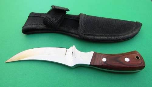 HUNTING KNIFE WITH WOODEN HANDLE IN BLACK SHEATH BY COLOMBIA. NOT VICTORINOX.