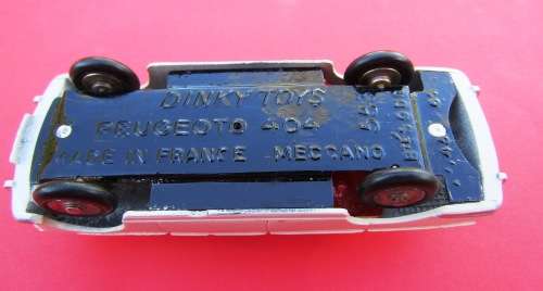 SCARCE PEUGEOT 404 BY DINKY TOYS BY MECCANO FROM FRANCE.