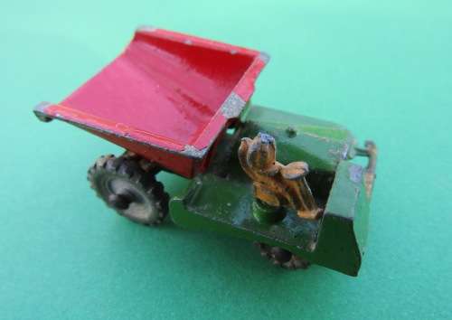 VINTAGE MOKO LESNEY NO 2A `DUMPER` ISSUED IN 1953 BY `LESNEY MATCHBOX` FROM ENGLAND. NOT DINKY.