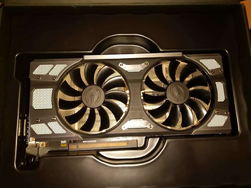 EVGA GeForce GTX 1080 FTW DT GAMING 8GB GDDR5X, ACX 3.0 & RGB LED (08G-P4-6284-KR)