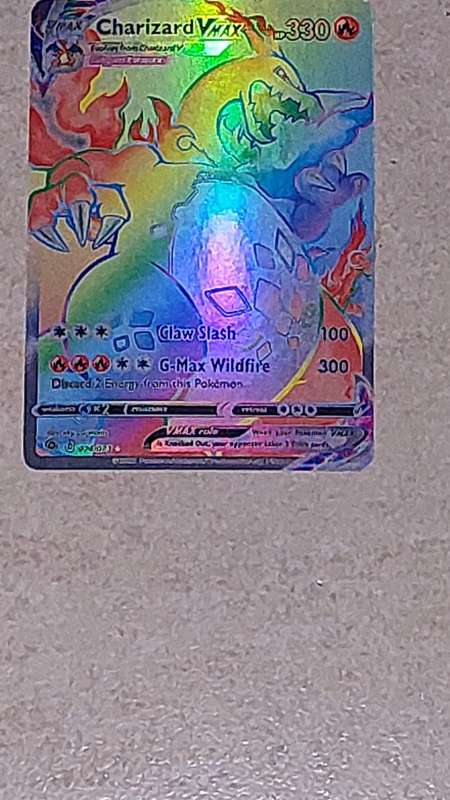 Pokemon Rainbow Charizard V Max
