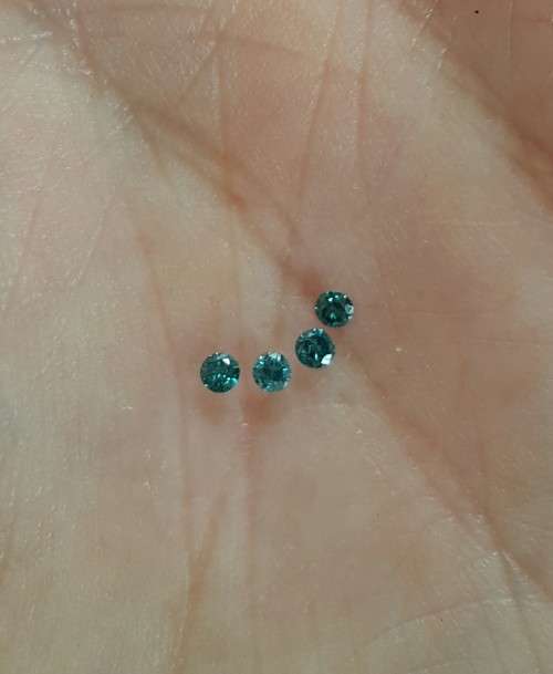 4 Blue Diamonds 0.07ctw
