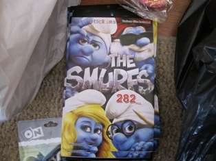 SMURF STICKER pad - with 282 stickers inside