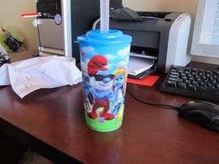 SMURF PLASTIC CUP/ GLASS WITH STRAW - 3D PIC - 14CM - great for parties
