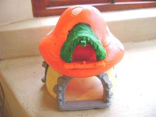 VINTAGE 1976 PEYO SCHLEIGH EXTRA LARGE SMURF MUSHROOM HOUSE UNDER CONSTRUCTION