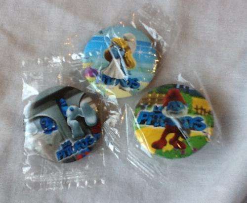 Smurfs badges great party favor R1 each - various sent