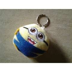 Despicable me - minion SOFT TOY keyring  +-5cm - great party favor - two eyes