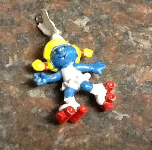 SMURFs plastic figurine 6cm keyring - work for cake toppers - bit dirty from supplier old stock