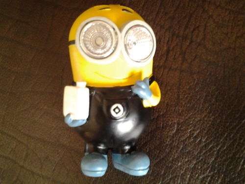 despicable me minions plastic solar torch light 13cm