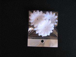 FLOWERS WHITE 10 PER PACK