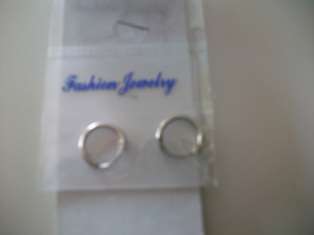 small earrings sleepers / hoops - 1cm - silver