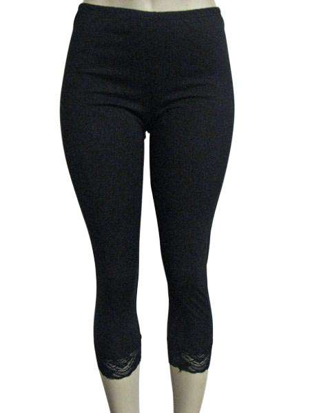 Ladies black 3/4 tights