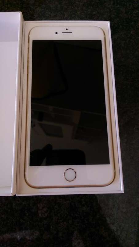 Apple iPhone 6S PLUS 64GB - BARELY USED
