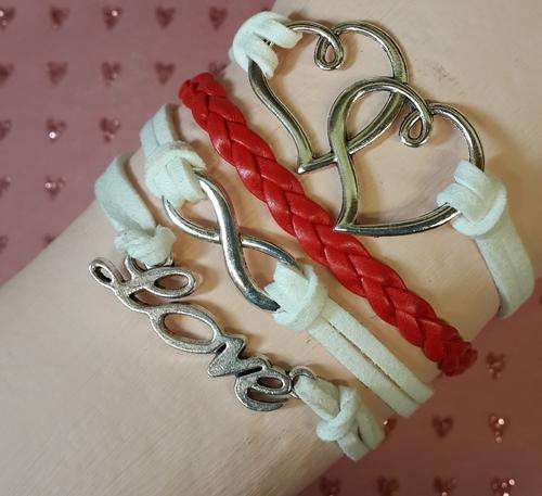 Infinity Bracelet - Hearts, Love & Infinity
