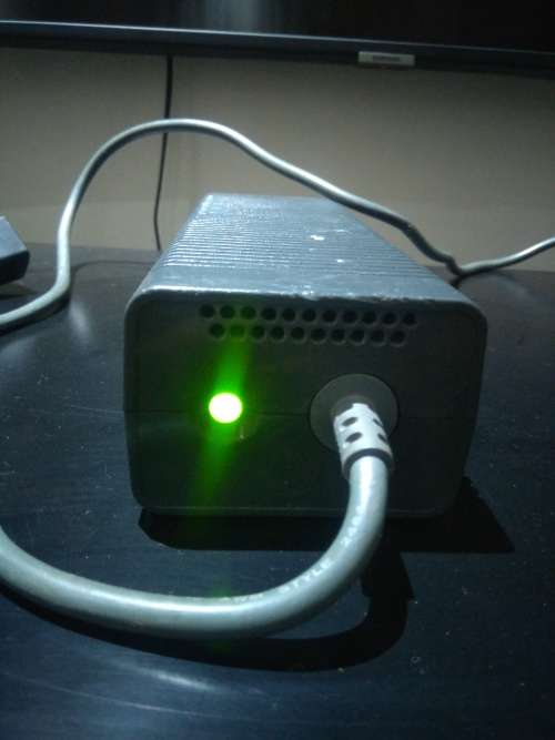 2 Xbox 360`s (Elite and E) Please Read Discription