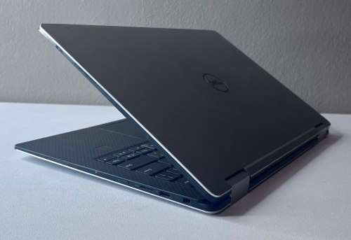 Dell XPS 13 9365 2 in 1 Ultra slim Touchscreen | Intel Core i5 | 7th Gen | 256GB SSD