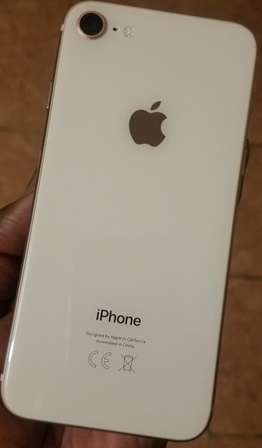 iPhone 8 || 64GB || SILVER || PRISTINE CONDITION ||