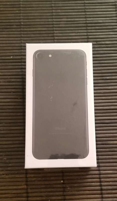 iPhone 7 || 128GB || Jet Black || BRAND NEW BOXED - See Pics