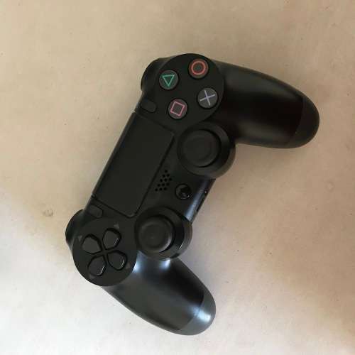 Sony Playstation 4 || 1TB || Black || 2 Controllers || Three Games || Very Good Condition