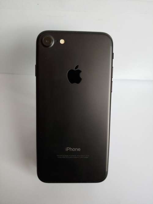 iPhone 7 || 32GB || Black || Immaculate Condition