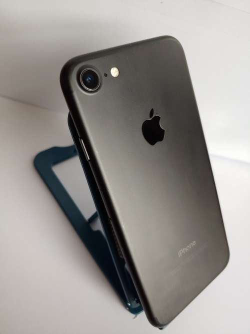 iPhone 7 || 32GB || Black || Immaculate Condition