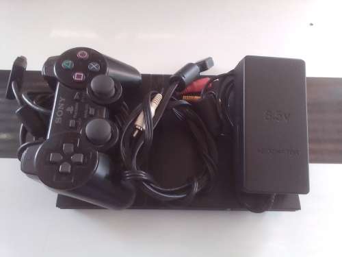 PlayStation 2 CONSOLE, ONE CONTROLLER & ONE GAME