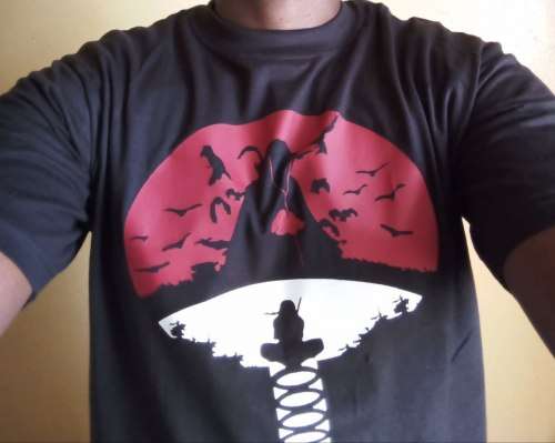 Naruto (itachi Uchiha) T-shirt SIZE (M&L)