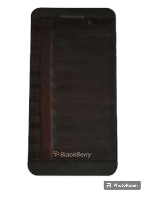 BlackBerry Z10 - Cracked Screen, Missing Battery - For Parts/Repair