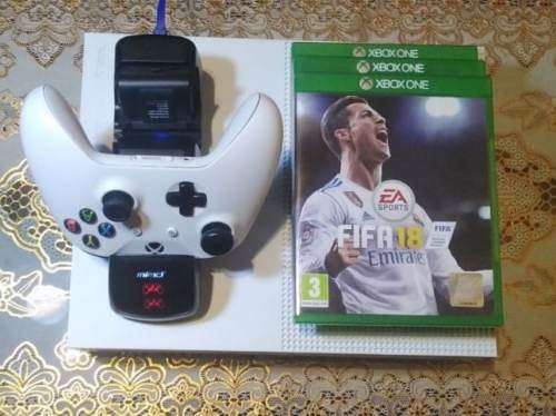 XBOX ONE S 500GB CONSOLE BUNDLE.