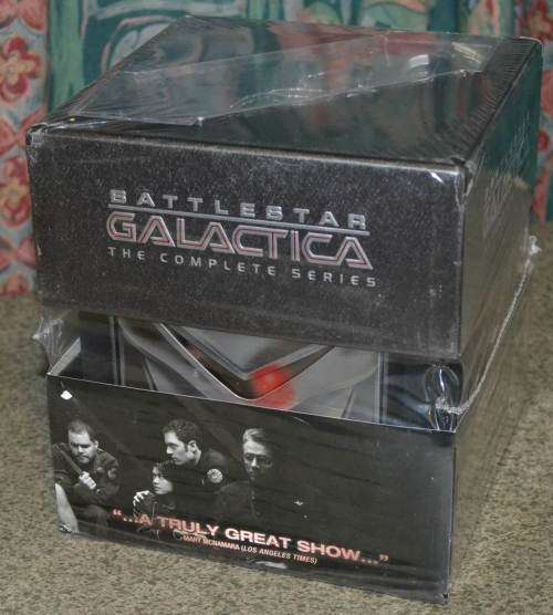 Battlestar Galactica Complete with figure