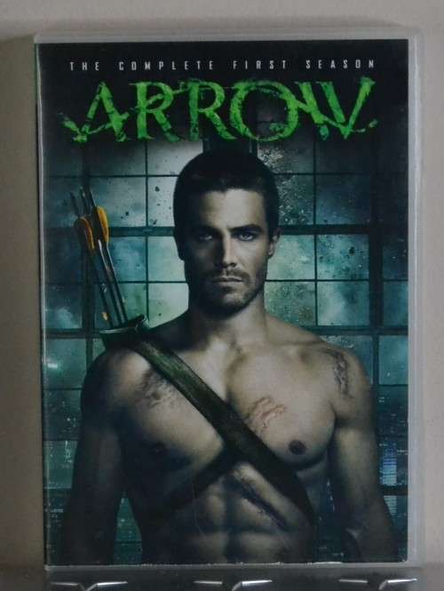 Arrow Season 1 to 4 [DvD]